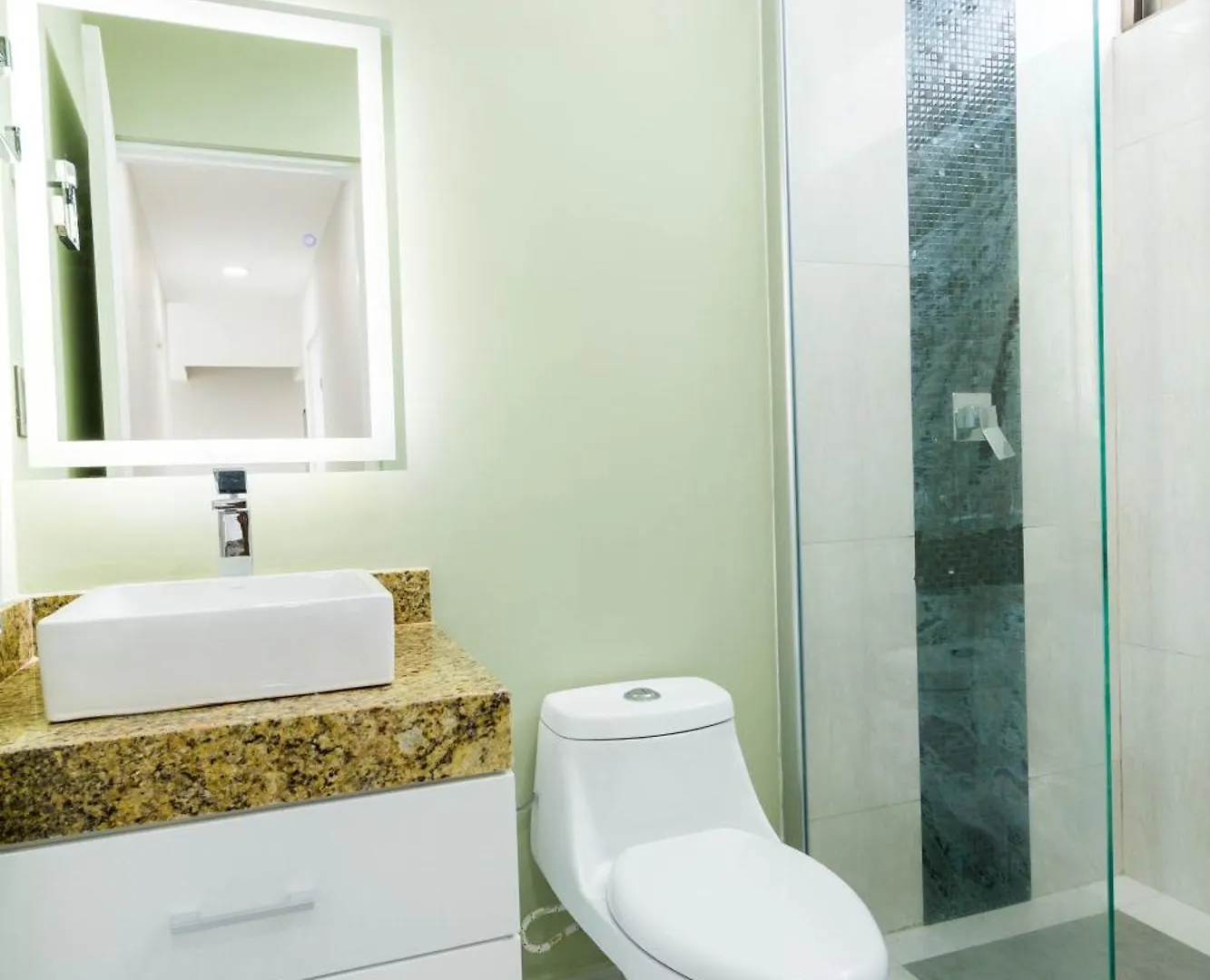 Palmarena Rooms & Residences - Long Stay Comfort With Parking, Sauna, Gym & Pool - Steps From 5Th Avenue Playa del Carmen 3*,  Mexico